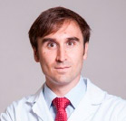 imagen del docente Dr. Borja Ruiz Nieto del master en cirugía de rodilla