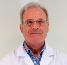 imagen del docente Dr. Miguel Ángel Herrador Munilla del master en cirugía de rodilla